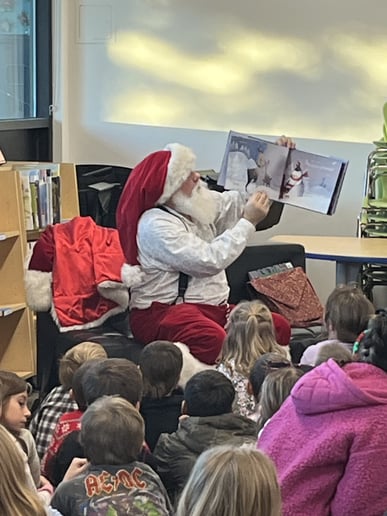 Gallery photo 9 of Santa Nick