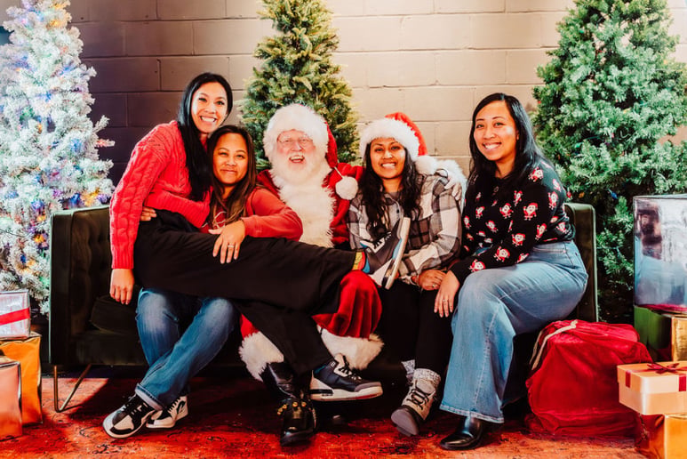 Gallery photo 12 of Santa Snow