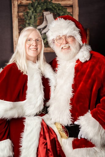 Gallery photo 1 of Santa Snow