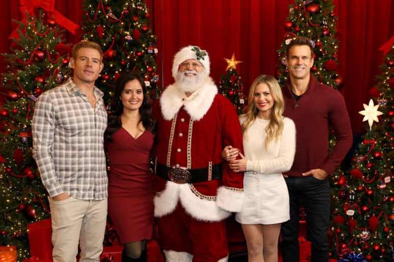 Gallery photo 2 of Santa Nick
