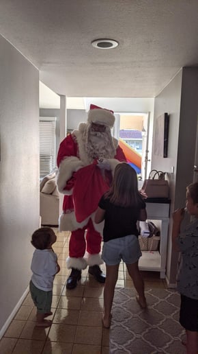 Gallery photo 7 of Santa Tommy