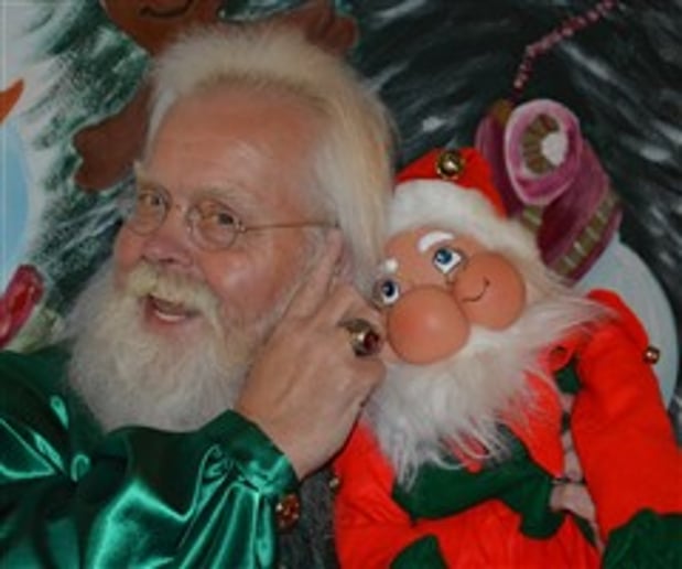 Gallery photo 2 of Santa Owen