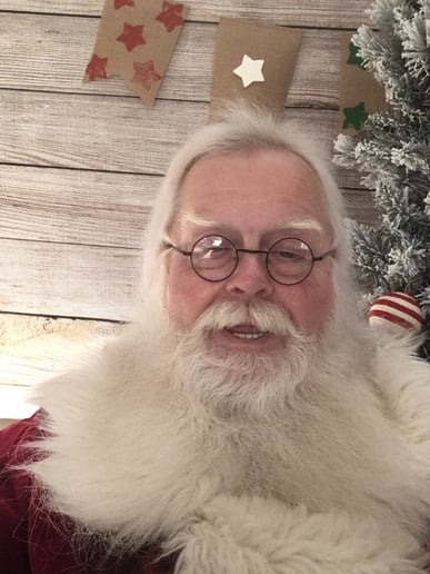 Gallery photo 4 of Santa Owen