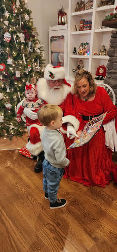 Gallery photo 11 of Santa PapaJoe