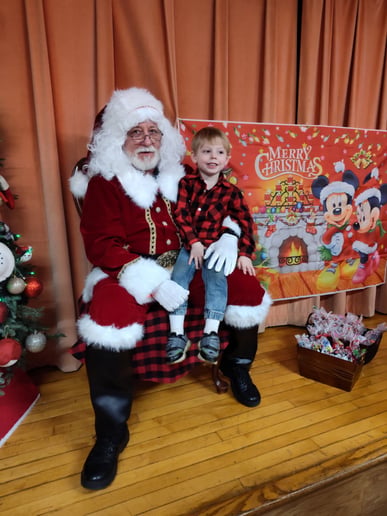 Gallery photo 5 of Santa Pat