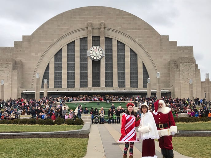 Gallery photo 1 of Cincy Santa