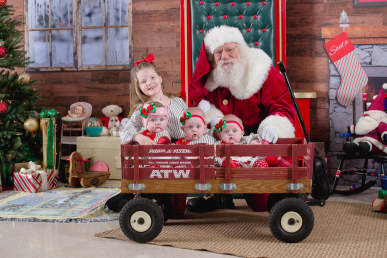 Gallery photo 3 of Cincy Santa