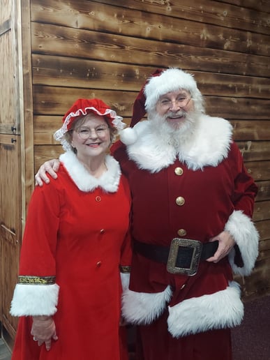 Gallery photo 9 of Santa Pat