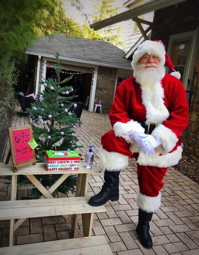 Gallery photo 2 of Santa Paul Real Beard