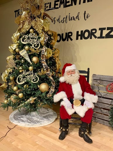 Gallery photo 3 of Santa Paydon, He is Real!