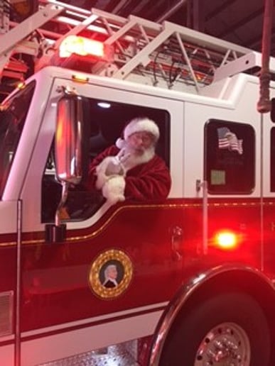 Gallery photo 4 of Santa Peter