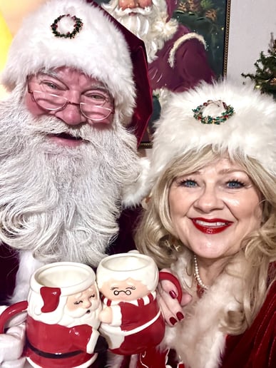 Gallery photo 1 of Santa Phil and Mrs. Claus