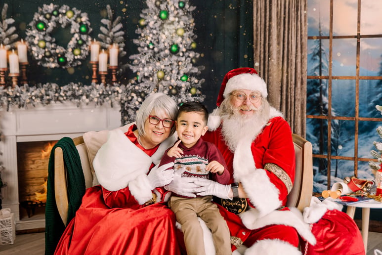 Gallery photo 8 of Santa Phil, Mrs Claus and their Magic Tesla