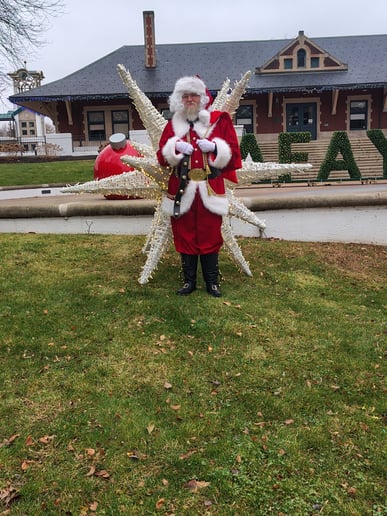 Gallery photo 2 of Santa Phil