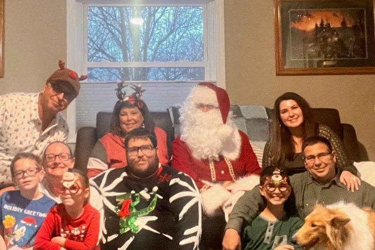 Gallery photo 6 of Santa Phil