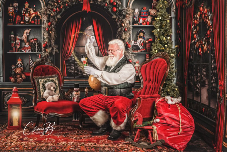 Gallery photo 2 of Santa Phillip