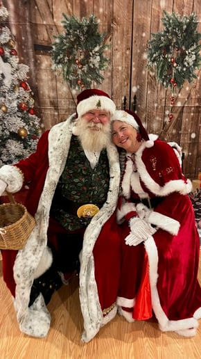 Gallery photo 4 of Santa Poff