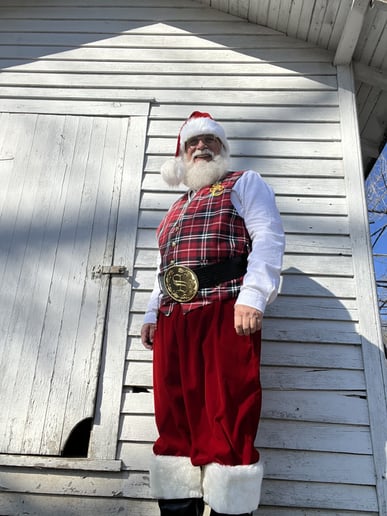 Gallery photo 3 of Santa Chuck