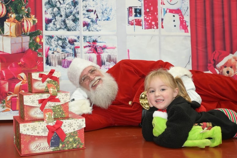 Gallery photo 4 of Santa Chuck