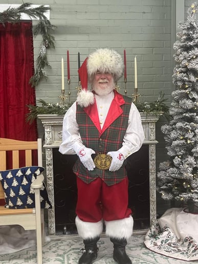 Gallery photo 6 of Santa Poynter