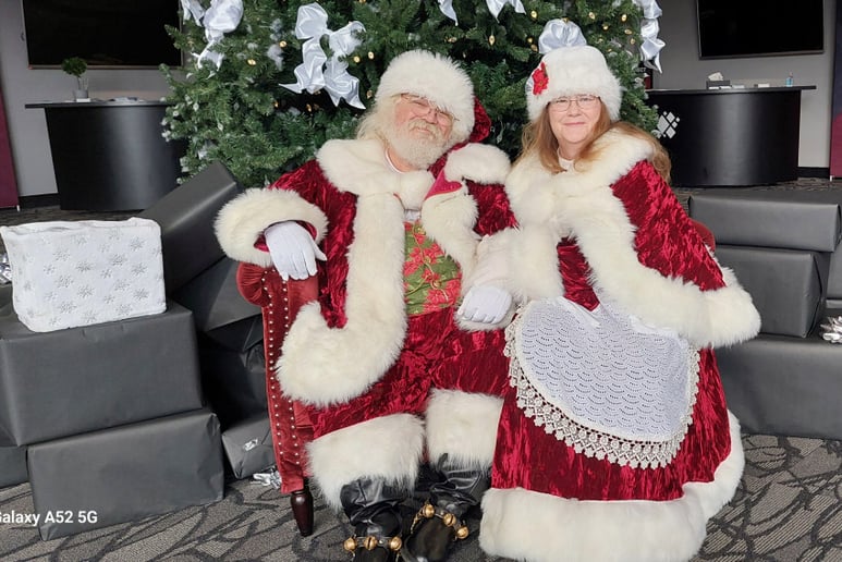 Gallery photo 3 of Santa Q