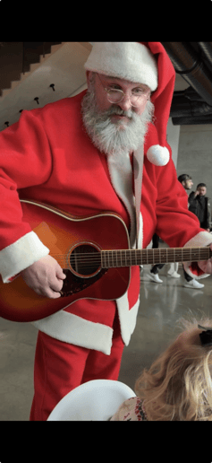 Gallery photo 1 of Santa Randolph