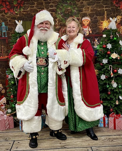 Gallery photo 7 of Santa Randy and Mrs. Lady Claus