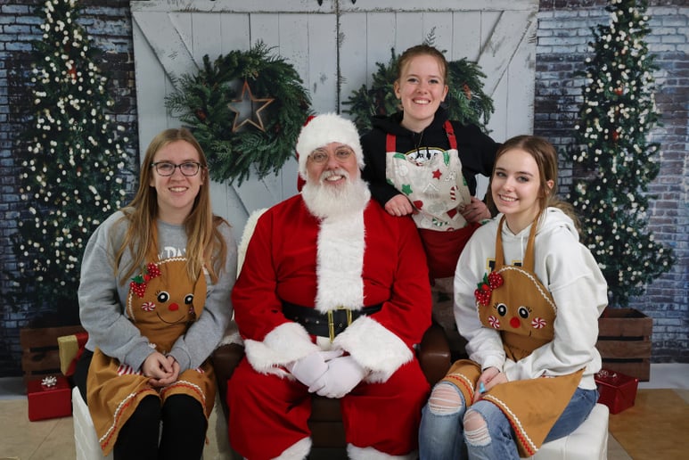Gallery photo 1 of Santa Randy