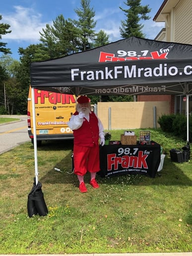 Gallery photo 16 of Santa Randy