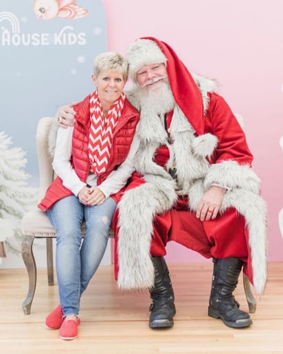 Gallery photo 9 of Santa Randy Umberger