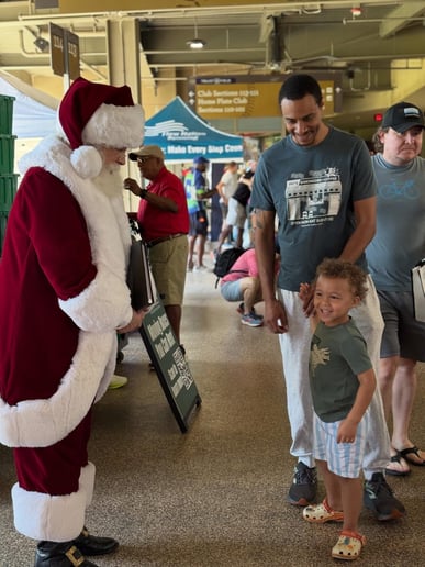 Gallery photo 38 of Santa Ray