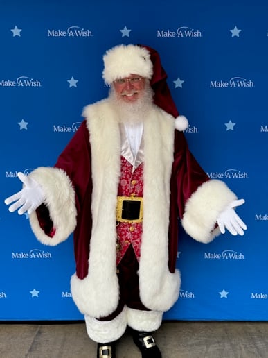 Gallery photo 1 of Santa Ray Semple