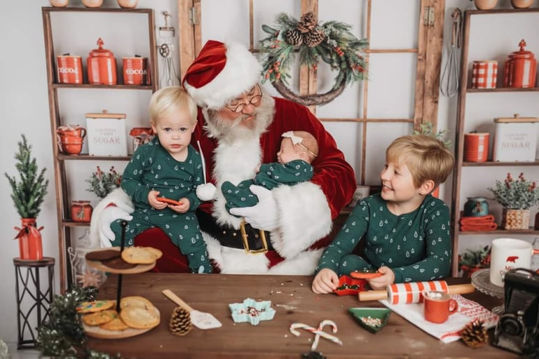 Gallery photo 5 of Santa Reed