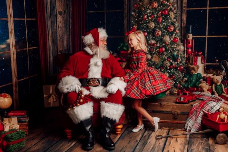 Gallery photo 8 of Santa Reed