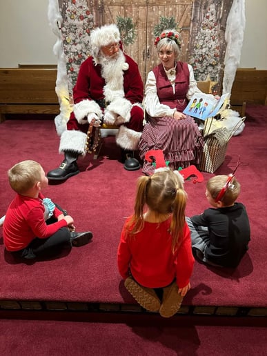 Gallery photo 4 of Santa Reed