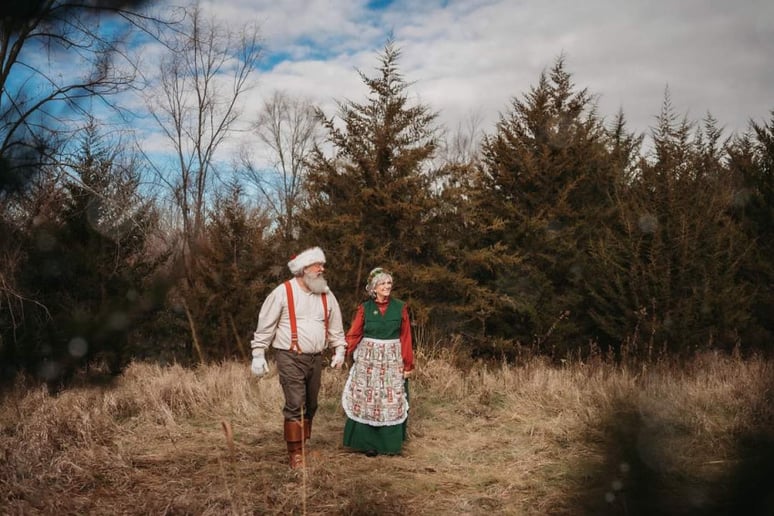 Gallery photo 2 of Santa Reed