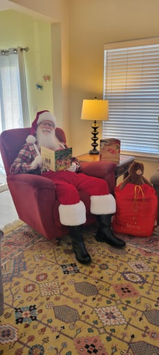 Gallery photo 4 of Santa Rich