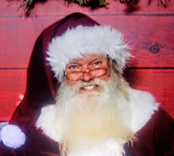 Gallery photo 2 of Santa Rich Siler