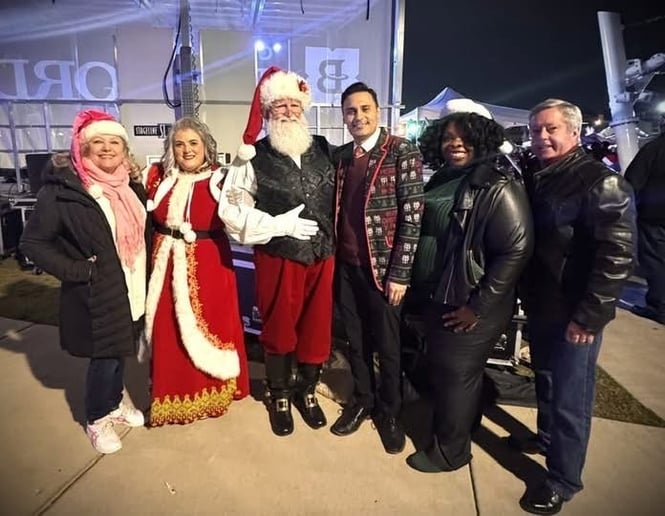 Gallery photo 3 of Santa Richard and Mrs. Claus