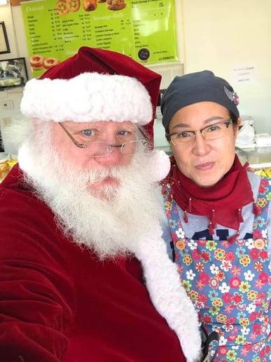 Gallery photo 4 of Santa Richard