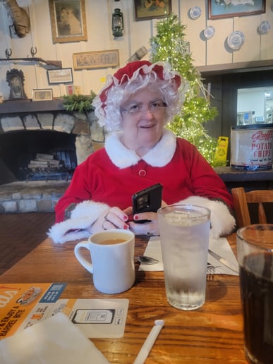 Gallery photo 8 of Santa Rick and Lisa