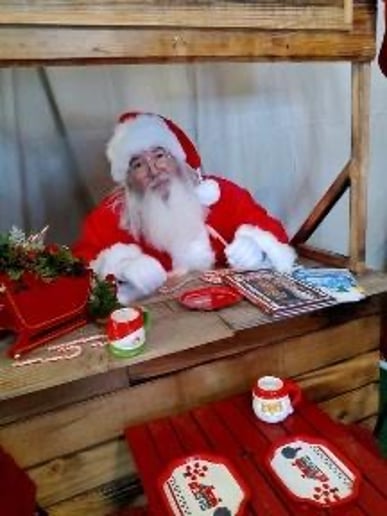 Gallery photo 2 of Santa Rick