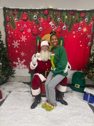 Gallery photo 7 of Santa Rick