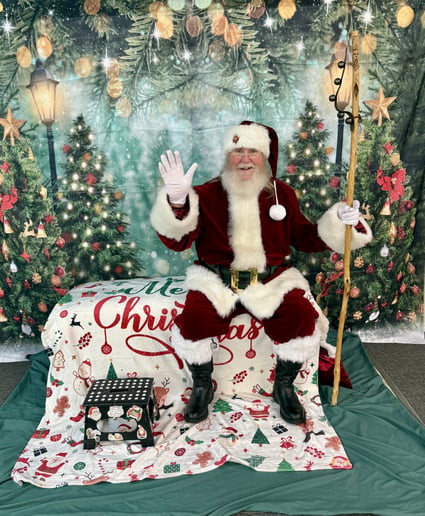 Gallery photo 6 of Santa Rick