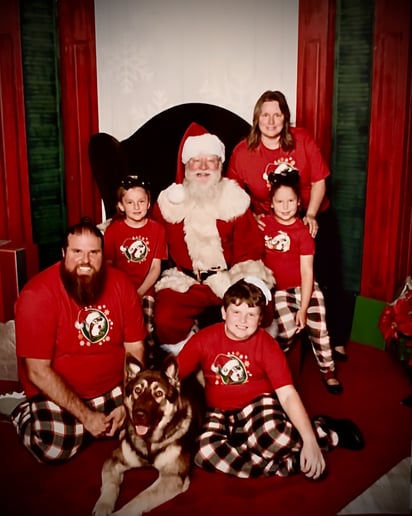 Gallery photo 6 of Santa Riley
