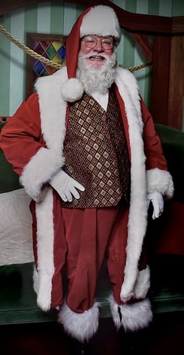 Gallery photo 7 of Santa Riley