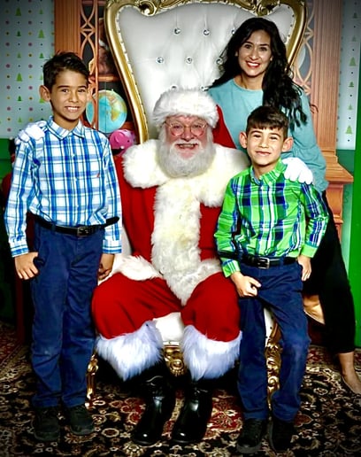 Gallery photo 9 of Santa Riley