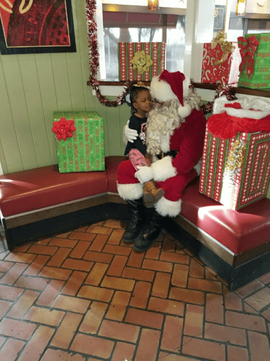 Gallery photo 7 of Santa William