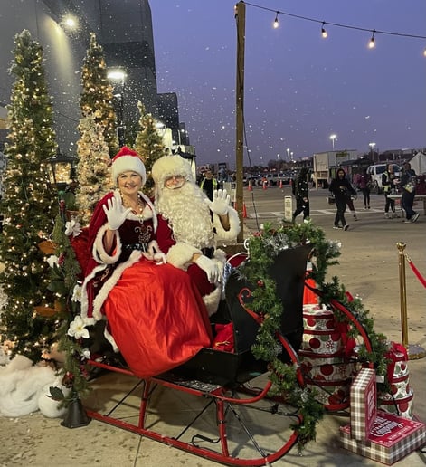 Gallery photo 3 of Santa William