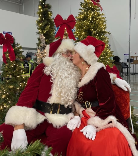 Gallery photo 14 of Santa William